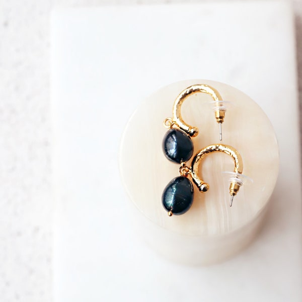 Real Black Pearl Earrings, Minimal Hoop Earrings, Freshwater Pearl, Gold Plated Over Bronze, Gift for  HER - SDBE003