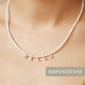 Collar con inicial de perla, collar con nombre, collar con letras, joyas para damas de honor, collar personalizado, collar personalizado, regalo para ELLA