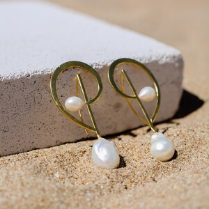 Pearl Musical Note Earrings, Baroque Pearl Earrings, Designer Earrings, Unique Gift , Gift for Her