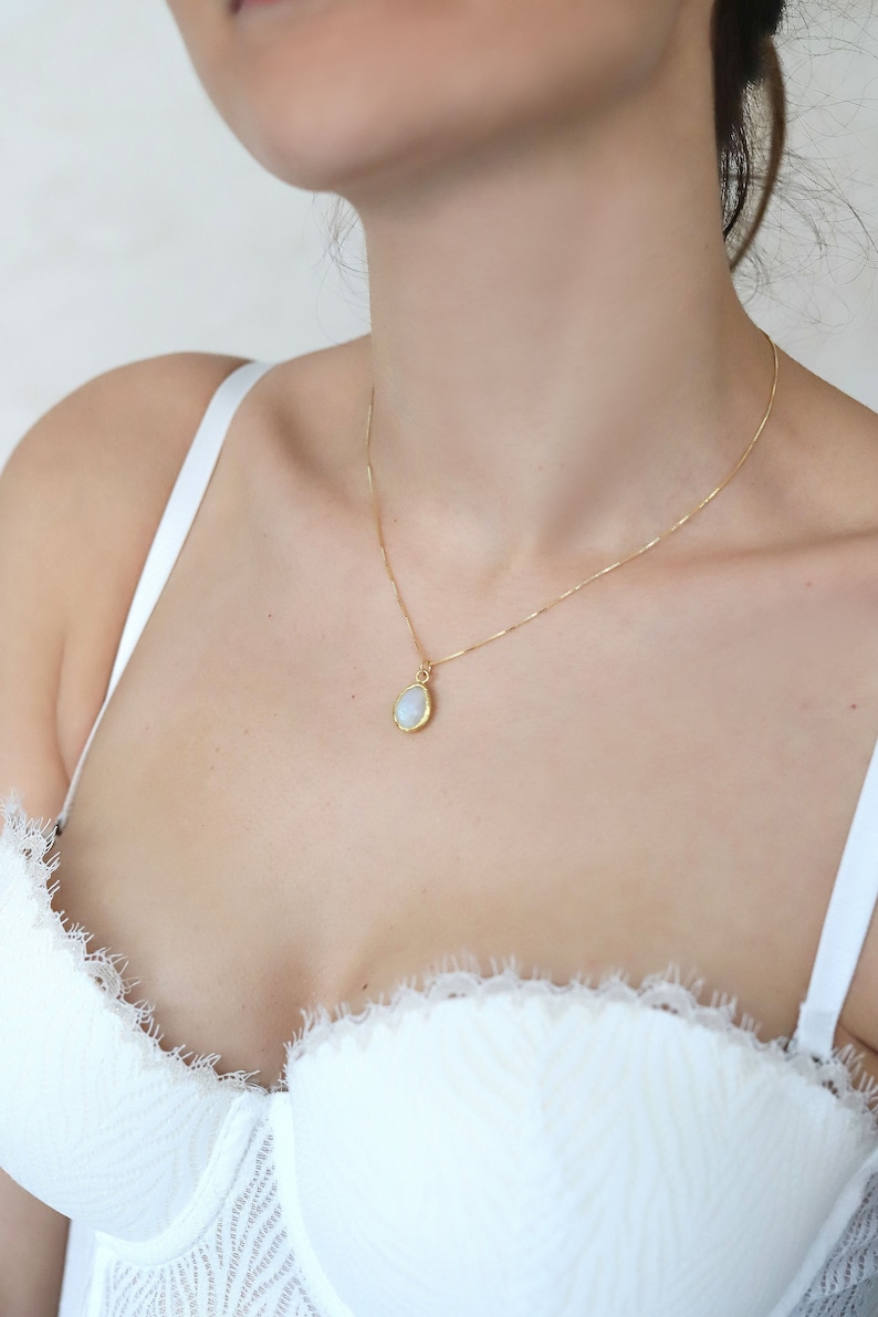 Moonstone Necklace, Minimalist Necklace , Gemstone Necklace, Tiny Necklace, Birthstone Jewelry, Christmas Gift zdjęcie 6