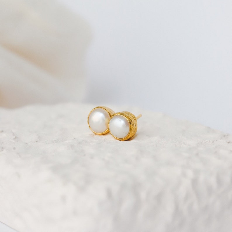 Natural Freshwater Pearl Earring, Stud Earrings, Classic Pearl Earrings, Timeless Designs ,Minimalist Jewelry, Bridesmaid Gift, Gift For Mom image 1