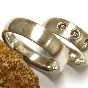 Wedding rings in silver with diamonds image 2