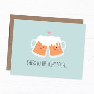 Carte de mariage bière, carte de mariage drôle, carte de fiançailles, carte d'amateurs de bière - Cheers to the Hoppy Couple