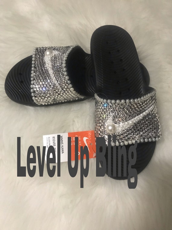 customize nike slippers