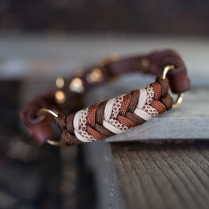 Collar PINA - Leather collar for dogs - with paracord braiding - with adjustable buckle or other closures (silver, gold, rosé)