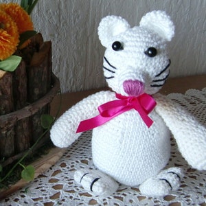 Katze Cat Baumwolle weiß 15 cm Amigurumi gehäkelt Bild 1