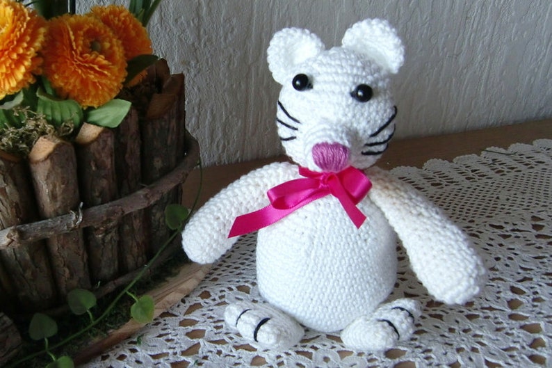 Katze Cat Baumwolle weiß 15 cm Amigurumi gehäkelt Bild 1