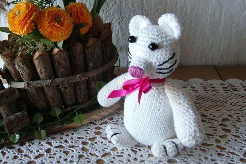 Katze Cat Baumwolle weiß 15 cm Amigurumi gehäkelt Bild 2