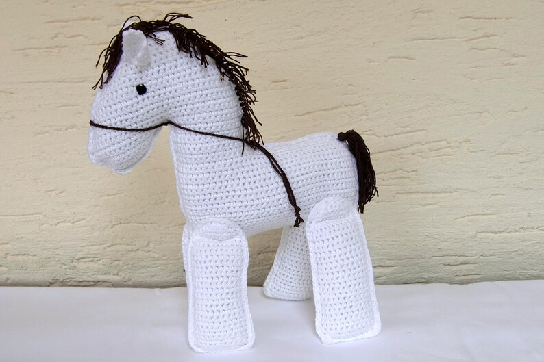 Pferd gehäkelt weiß 35 x 30 cm Baumwolle Amigurumi Bild 1