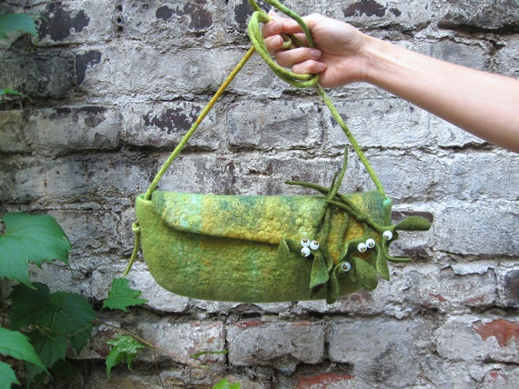 Felted Bag Mistletoe Wool Felt Bag Unigue Wool Purse Elegant Felted Clutch Green White Evening Bag Woodland Fairy Bags Exclusive Handbag