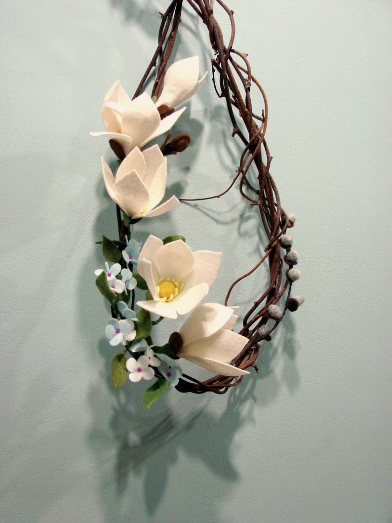 Felt flower wreath White Magnolia flowers Unigue spring wreath Handmade felt wreath Modern spring door decor White Green Blue felt flowers image 6