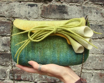 Elegant Felted Bag Wool felt Bag Unigue Wool purse Handmade Felted Clutch Green White Evening bag Woodland Fairy bags Exclusive handbag