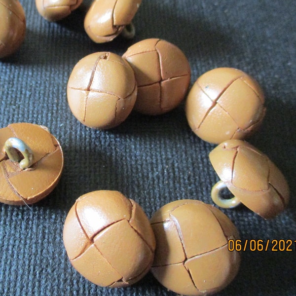 5 vintage leather buttons, round, 1.5 cm, h'braun and m'braun, traditional costume buttons, country house, with loop