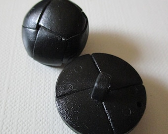 2 Vintage Leather Buttons 2.1cm and 2.4cm Black Shank Buttons Trachten Buttons Bavarian Buttons