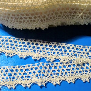 2 m feine Spitze hellbeige,30-50ger Jahren, 2,2cm, BW
