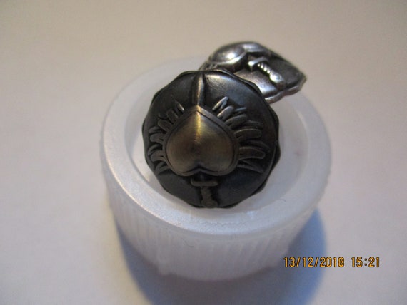 CHOOSE high-quality blue or green brown x 18 mm 23 mm buttons K563