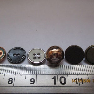 CHOOSE high-quality blue or green brown x 18 mm 23 mm buttons K563