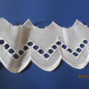 2 m weiße Spitze , 3,5 cm, Lochspitze, Vintage-Spitze, gute Ware, BW