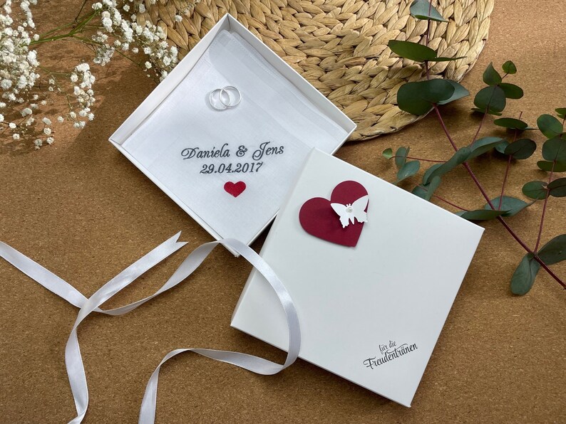 Personalisiertes Stofftaschentuch zur Hochzeit für Braut und Bräutigam, Hochzeitsgeschenk Bild 8