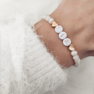 Pulsera con nombre, cuentas de vidrio, corazones beige, nombre deseado, letras, iniciales individuales, pulsera de perlas, pulsera con iniciales