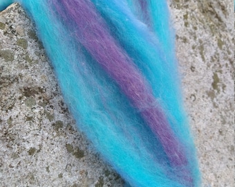 Peacock Swirls roving