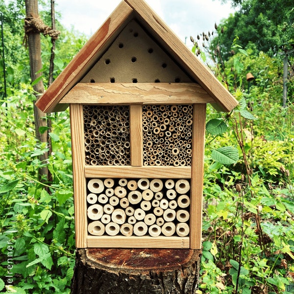 Insektenhotel handgefertigt