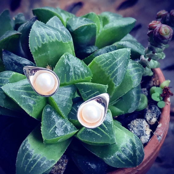 Dew Pearl Stud Earrings Sterling Silver organic flower leaves sterling silver jewelry earth lover pearl green water dew morning