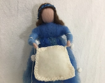 Fairytale fairy Mrs. Holle, mobile, wool, Waldorf Art