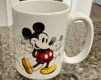Taza de cerámica de Mickey Mouse a través de los años (2003) - Tienda Disney