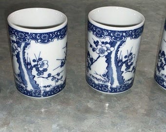 HGK Vintage Blue and White Cherry Blossom Tea Cups Set of 4 Japan