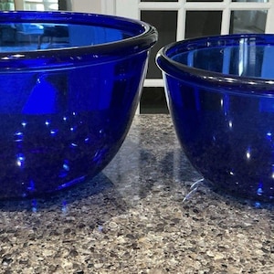 Arcoroc vintage Cobalt Blue Mixing Bowl set Made In France