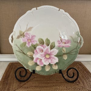 Antike T & V LIMOGES Porzellan 12 PS Platte mit Griff Hübscher ROSA Hartriegel