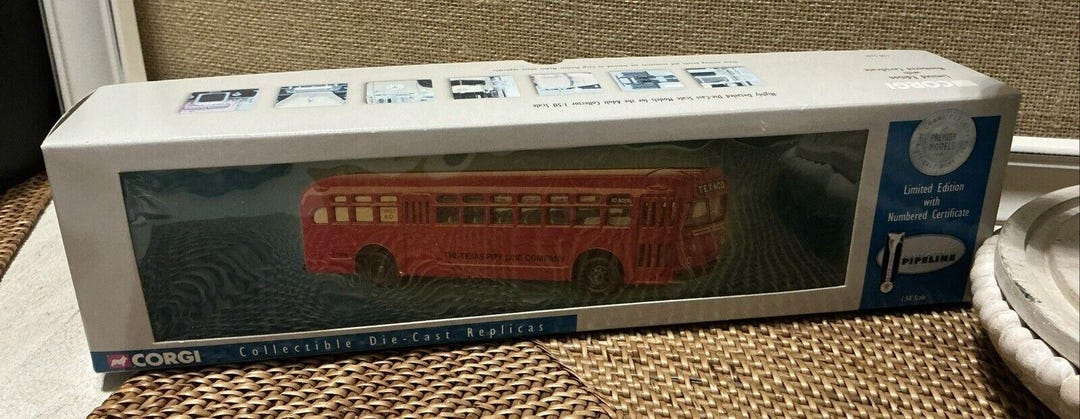 Bus Miniature Corgi GM Texaco Crew Bus - Édition Limitée #860/2300, Avec Boîte