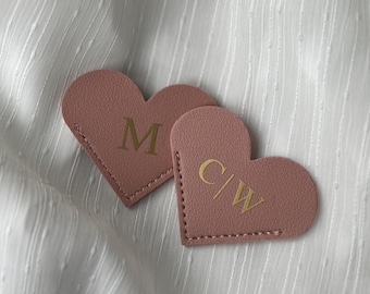 Marque-page avec initiales | Personnalisé | Cuir en forme de cœur | Marque-page | Idée cadeau pour les amoureux des livres | Cadeau de Saint-Valentin