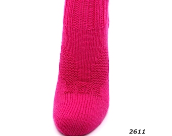 Pinke Socken Gr. 37/38 mit eingestrickten Hasenöhrchen