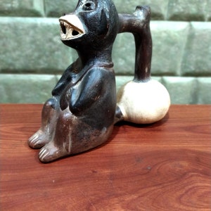 water whistle vessel monkey - HUACO SILBADOR