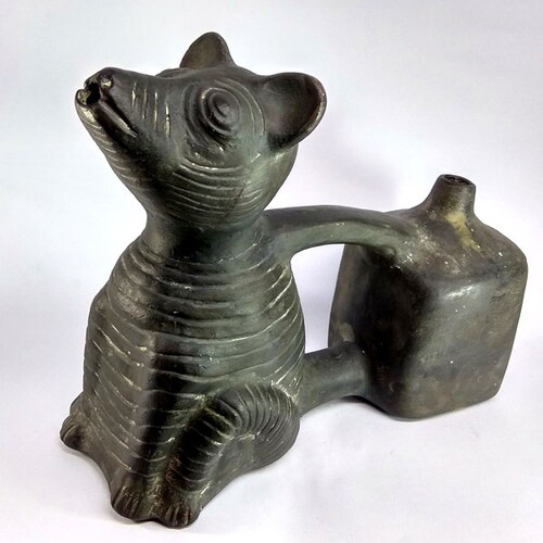 water whistle vessel peruvian dog - huaco silbador