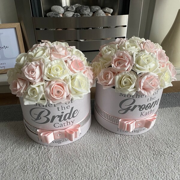 Pink and ivory wedding artificial flower hatbox mother of the bride/groom, bridesmaid, maid of honour personalised rose box