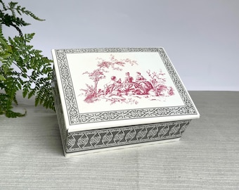 Old, romantic highland coffee tin, coffee can, vintage