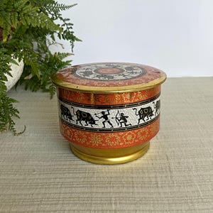 Old tin can Wilhelm Janssen coffee, coffee can, metal can, shabby chic, vintage
