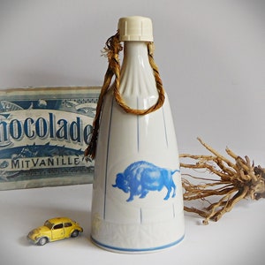 Lautergold Blauer Bison Wodka 0,7 l Zierporzellanwerke Lichte, Vintage Porzellanflasche, Wodkaflasche, Schnapsflasche Bild 1