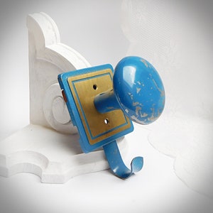 Old coat hook, coat hook, wall hook, metal hook, coat hook, hat rack, vintage