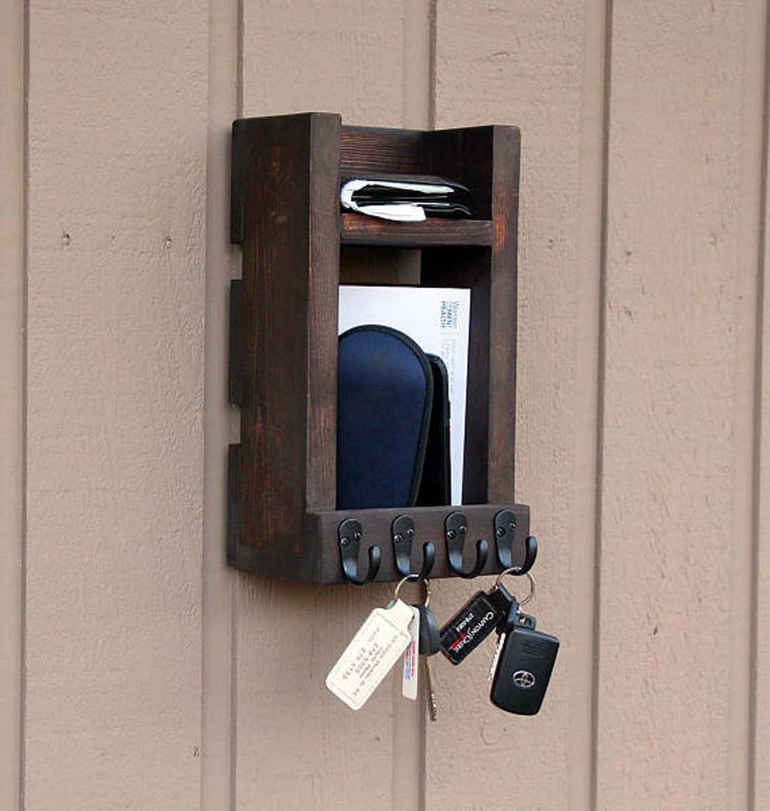 Entryway Key Holder for Wall, 7 Key Hooks, Mail Holder Wall Organizer