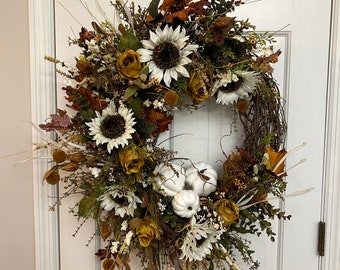 Fall wreath for front door, Fall wreath with pumpkins and sunflowers, Rustic woodsy fall wreath, Fall porch decor, Rustic Twig Wreath