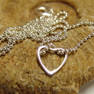 Heart pendant with necklace in silver