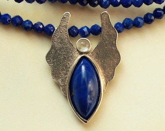 Lapislazuli Kette mit Engel aus Mondstein und Lapislazuli, Silber