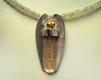 Citrin Imperialtopas Kristall Anhänger Engel in Silber an Chrysoberyll Kette