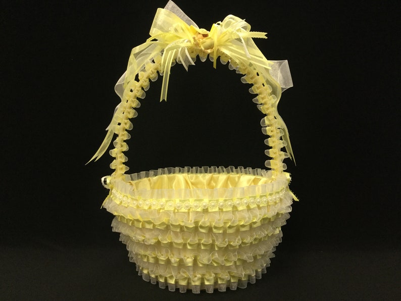 Decorated Basket For Baby Shower Baby Guest Corsage Holder Party Decoration Yellow Decorated Basket For Baby Shower Baby Guest Corsage Holder Party Decoration Yellow