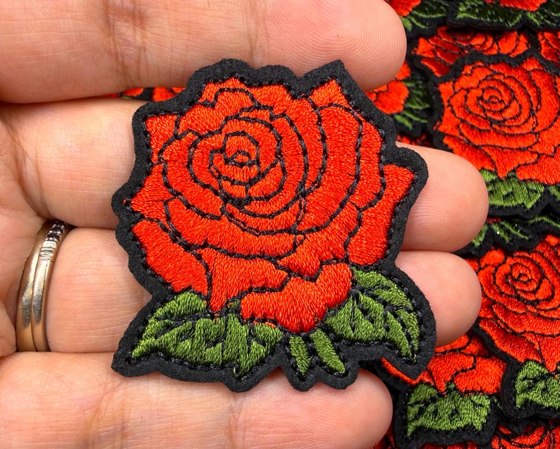 Parche de rosas rojas imagen 1