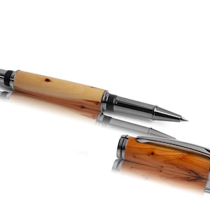 Taxushout - elegante rollerbal / rollerball-pen met de hand gedraaid, gravure of etui optioneel, gratis levering, ideaal cadeau